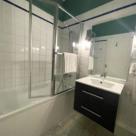 Royal Hotel 3*