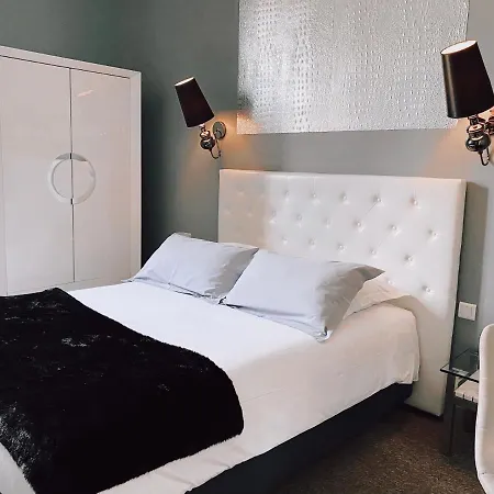 Royal Hotel 3*