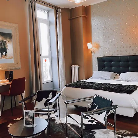 Royal Hotel