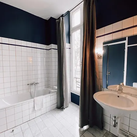 Royal Hotel 3*