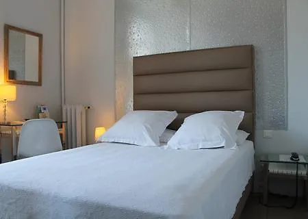 Royal Hotel 3*