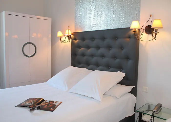 劳亚尔酒店 酒店