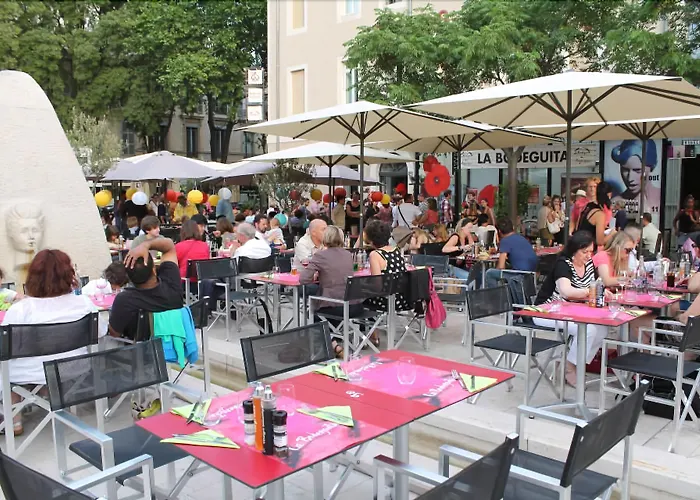 劳亚尔酒店 酒店 尼姆