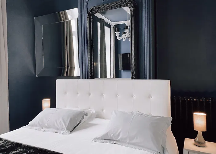 劳亚尔酒店 酒店 3*